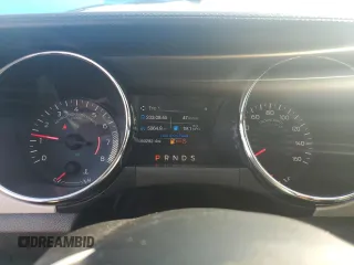 2017 Ford Mustang EcoBoost Premium с VIN 1FATP8UH4H5296037, выставлен на аукционе Copart как лот 61166595 с пробегом 50 282 миль миль и Списание • Salvage title. История ставок и продаж доступна на DreamBid. Изображение 9.