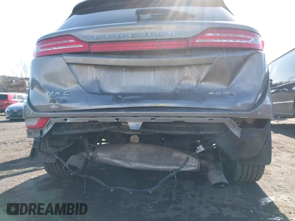 2016 Lincoln MKC Select with VIN 5LMCJ2D95GUJ08172, listed as a IAAI auction lot 41504279 with 73,425 mi miles and . Bid and sale history available at DreamBid. Image 6.