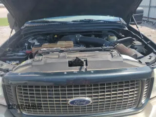 2003 Ford Excursion Eddie Bauer с VIN 1FMNU45S63EA80970, выставлен на аукционе Copart как лот 62710805 с пробегом 228 585 миль миль и Чистый • Clean title. История ставок и продаж доступна на DreamBid. Изображение 12.