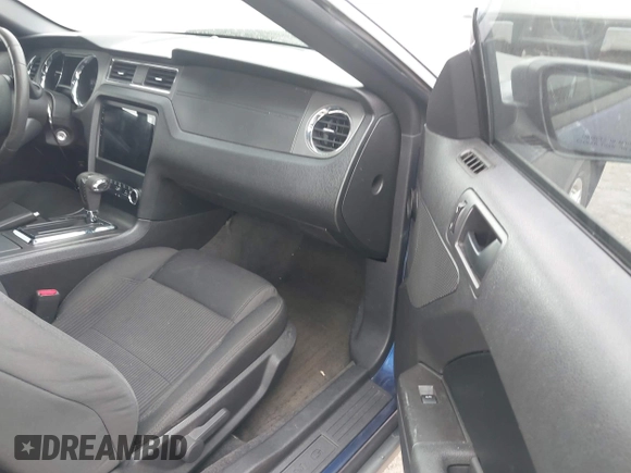 2012 Ford Mustang V6 with VIN 1ZVBP8EM7C5276470, listed as a IAAI auction lot 42112212 with 142,899 mi miles and . Bid and sale history available at carsss.com. Image 5.