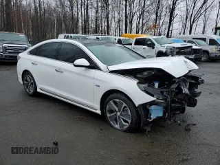 2018 Hyundai Sonata Hybrid Limited with VIN KMHE34L39JA087253, listed as a Copart auction lot 51690735 with 109,720 mi miles and Salvage Title. Bid and sale history available at carsss.com. Image 4.