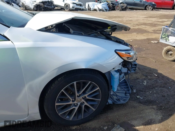 2016 Lexus ES 330 with VIN JTHBK1GG2G2240756, listed as a IAAI auction lot 42206724 with 139,956 mi miles and . Bid and sale history available at DreamBid. Image 6.