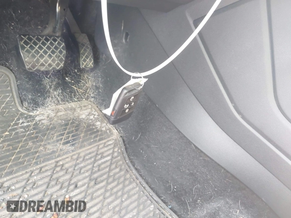2022 Volkswagen Tiguan SE z VIN 3VV2B7AX0NM079702, wystawiony jako IAAI lot #42600950 z przebiegiem 91 826 mil mil oraz . Historia ofert i sprzedaży dostępna na DreamBid. Obrazek 11.