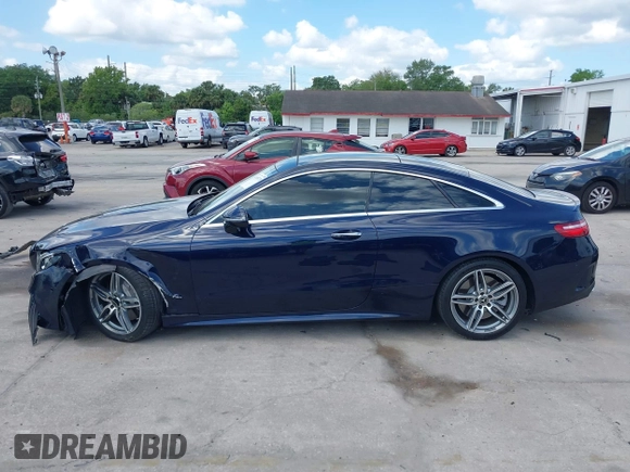 2018 Mercedes-Benz E-Class E 400 with VIN WDD1J6FB4JF054970, listed as a IAAI auction lot 41909770 with 69,700 mi miles. Bid and sale history available at carsss.com. Image 14.