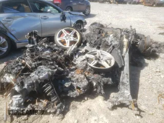 2023 Chevrolet Corvette 2LT z VIN 1G1YB2D46P5126956, wystawiony jako Copart lot #52940165 z przebiegiem Nie podano mil oraz Szkoda całkowita • Salvage title. Historia ofert i sprzedaży dostępna na DreamBid. Obrazek 1.
