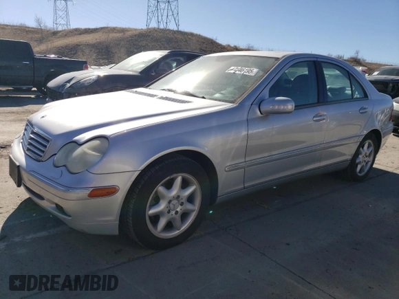 2003 Mercedes-Benz C 240 with VIN WDBRF81J33F318562, listed as a Copart auction lot 47246195 with 65,777 mi miles and Salvage title. Bid and sale history available at DreamBid. Image 1.