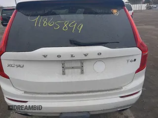 2018 Volvo XC90 Momentum with VIN YV4A22PK4J1321548, listed as a IAAI auction lot 41865899 with 122,568 mi miles. Bid and sale history available at carsss.com. Image 16.