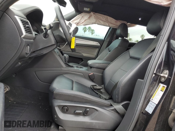 2021 Volkswagen Atlas SE with VIN 1V2PE2CA4MC208319, listed as a Copart auction lot 52038335 with 58,322 mi miles and Salvage title. Bid and sale history available at DreamBid. Image 7.