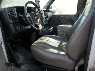 2015 Chevrolet Express Cargo with VIN 1GCZGUCG8F1264704, listed as a Copart auction lot 81811474 with 114,670 mi miles and Salvage title. Bid and sale history available at DreamBid. Image 7.