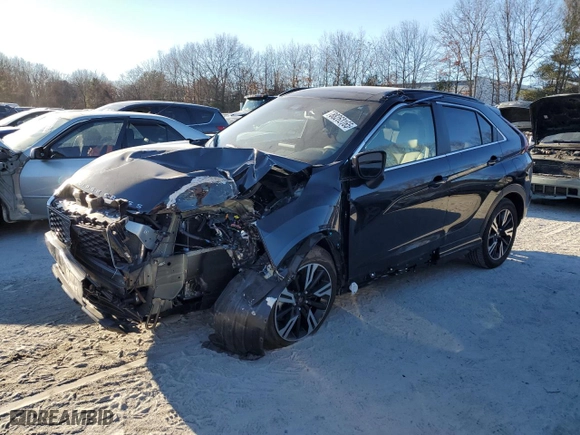2024 Mitsubishi Eclipse Cross SE with VIN JA4ATWAA9RZ031241, listed as a Copart auction lot 88262165 with 6071 miles and Salvage Title. Bid and sale history available at carsss.com. Image 1.