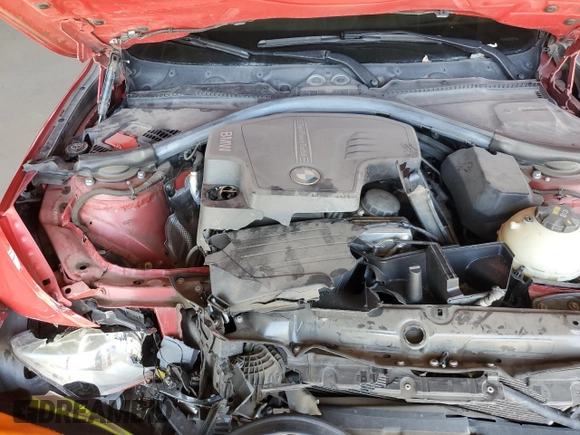 2015 BMW 3 Series 328i z VIN WBA3C1C51FK118201, wystawiony jako Copart lot #56238705 z przebiegiem 90 416 mil mil oraz Szkoda całkowita • Salvage title. Historia ofert i sprzedaży dostępna na DreamBid. Obrazek 11.