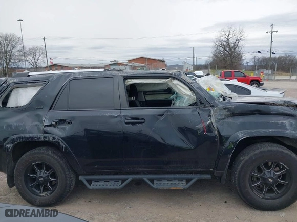 2020 Toyota 4Runner SR5 with VIN JTEBU5JRXL5787288, listed as a IAAI auction lot 41744998 with 92,062 mi miles. Bid and sale history available at carsss.com. Image 13.