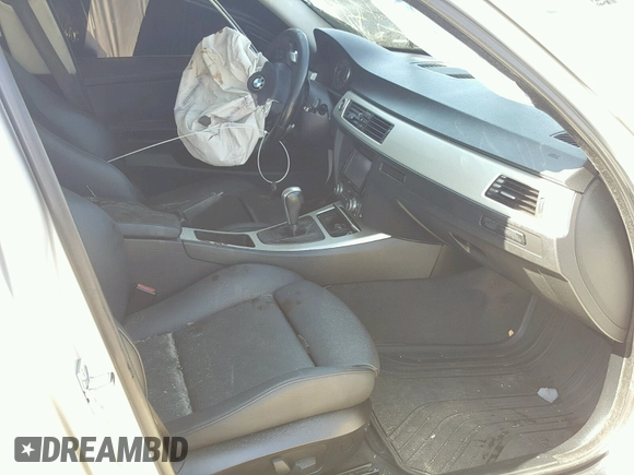 2007 BMW 3 Series 335i with VIN WBAVB73577KY60943, listed as a Copart auction lot 26073428 with Not provided miles and Non repairable. Bid and sale history available at DreamBid. Image 5.