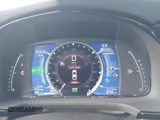 2016 Cadillac ELR z VIN 1G6RL1E41GU136319, wystawiony jako IAAI lot #41419125 z przebiegiem 71 573 mil mil oraz . Historia ofert i sprzedaży dostępna na DreamBid. Obrazek 7.
