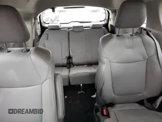 2021 Toyota Sienna XLE с VIN 5TDJSKFCXMS029634, выставлен на аукционе Copart как лот 53106515 с пробегом 43 962 миль миль и Списание • Salvage title. История ставок и продаж доступна на DreamBid. Изображение 10.