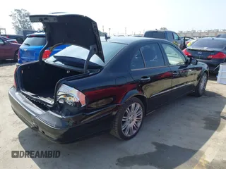 2007 Mercedes-Benz E 350 z VIN WDBUF56X37B065908, wystawiony jako IAAI lot #42347753 z przebiegiem 183 763 mil mil oraz . Historia ofert i sprzedaży dostępna na DreamBid. Obrazek 4.
