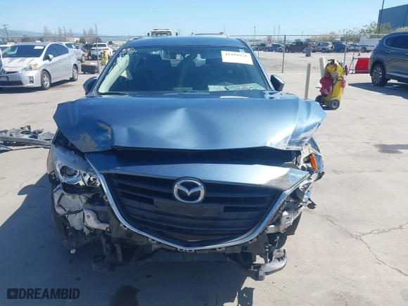 2014 Mazda Mazda3 i Sport with VIN JM1BM1U7XE1192670, listed as a IAAI auction lot 41991826 with 98,987 mi miles. Bid and sale history available at carsss.com. Image 12.