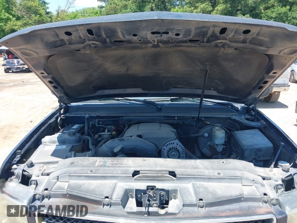 2007 Chevrolet Avalanche LS z VIN 3GNEC120X7G215740, wystawiony jako IAAI lot #42352407 z przebiegiem 183 957 mil mil oraz . Historia ofert i sprzedaży dostępna na DreamBid. Obrazek 10.
