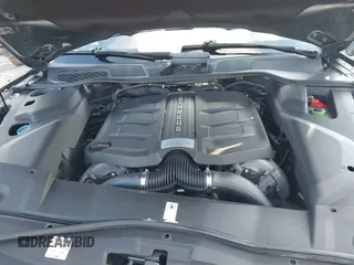 2018 Porsche Cayenne S z VIN WP1AB2A22JLA60905, wystawiony jako IAAI lot #41172757 z przebiegiem 84 396 mil mil oraz . Historia ofert i sprzedaży dostępna na DreamBid. Obrazek 10.