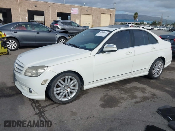 2009 Mercedes-Benz C-Class 3.0L Sport with VIN WDDGF54X49R061724, listed as a IAAI auction lot 41600801 with 91,637 mi miles. Bid and sale history available at carsss.com. Image 17.