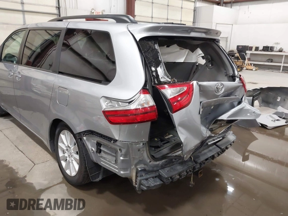 2017 Toyota Sienna LE with VIN 5TDJZ3DC9HS185755, listed as a IAAI auction lot 41838859 with 42,992 mi miles. Bid and sale history available at carsss.com. Image 19.