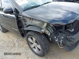 2016 Jeep Compass High Altitude Edition with VIN 1C4NJCEA8GD789233, listed as a IAAI auction lot 41650145 with 107,352 mi miles. Bid and sale history available at carsss.com. Image 12.