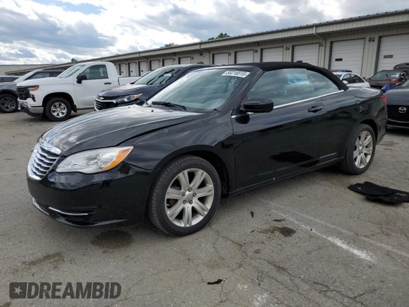 2013 Chrysler 200 Touring z VIN 1C3BCBEG3DN508705, wystawiony jako Copart lot #58216515 z przebiegiem 83 154 mil mil oraz Czysty tytuł • Clean title. Historia ofert i sprzedaży dostępna na DreamBid. Obrazek 1.
