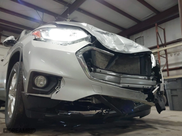 2020 Chevrolet Traverse LT Cloth with VIN 1GNEVGKWXLJ251423, listed as a IAAI auction lot 41650180 with 28,815 mi miles. Bid and sale history available at carsss.com. Image 20.