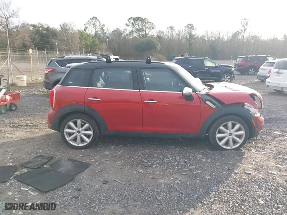 2015 MINI Cooper Countryman S with VIN WMWZC3C50FWT05122, listed as a IAAI auction lot 41572503 with 120,885 mi miles. Bid and sale history available at carsss.com. Image 13.