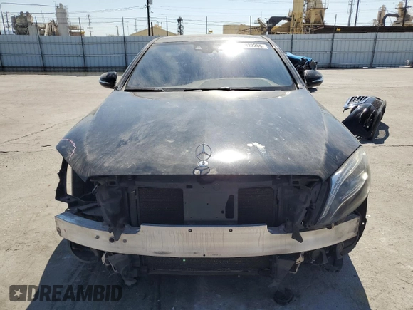 2015 Mercedes-Benz S 550 z VIN WDDUG8FBXFA194372, wystawiony jako Copart lot #49922285 z przebiegiem 111 507 mil mil oraz Szkoda całkowita • Salvage title. Historia ofert i sprzedaży dostępna na DreamBid. Obrazek 5.