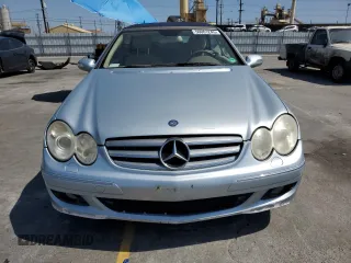 2008 Mercedes-Benz CLK 350 z VIN WDBTK56F28T099509, wystawiony jako Copart lot #56061245 z przebiegiem 121 079 mil mil oraz Czysty tytuł • Clean title. Historia ofert i sprzedaży dostępna na DreamBid. Obrazek 5.