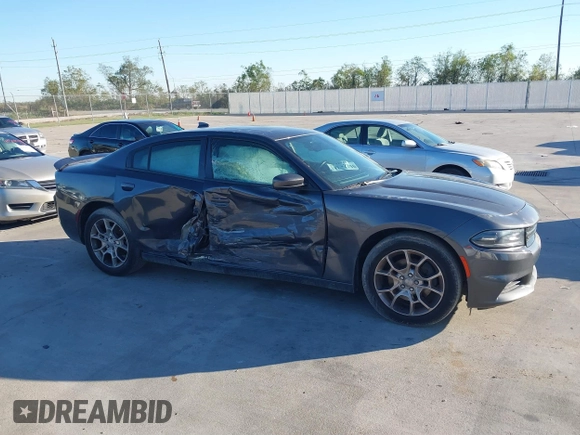 2015 Dodge Charger SXT z VIN 2C3CDXJG1FH746276, wystawiony jako IAAI lot #40925452 z przebiegiem 121 070 mil mil oraz . Historia ofert i sprzedaży dostępna na DreamBid. Obrazek 13.