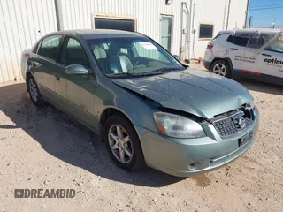 2005 Nissan Altima 2.5 S with VIN 1N4AL11D05N404581, listed as a IAAI auction lot 41721045 with 92,914 mi miles. Bid and sale history available at carsss.com. Image 1.