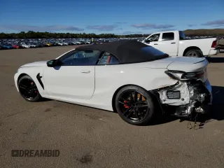 2023 BMW M8 Competition z VIN WBSDZ0C08PCL26827, wystawiony jako Copart lot #36275083 z przebiegiem Nie podano mil oraz . Historia ofert i sprzedaży dostępna na DreamBid. Obrazek 2.