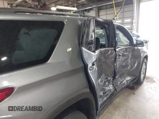 2021 Chevrolet Traverse LT Cloth with VIN 1GNERGKW3MJ198506, listed as a IAAI auction lot 42117506 with 56,659 mi miles and . Bid and sale history available at DreamBid. Image 19.