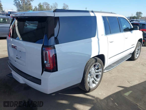 2017 GMC Yukon XL SLT with VIN 1GKS2GKC5HR403907, listed as a IAAI auction lot 41835784 with 46,004 mi miles. Bid and sale history available at carsss.com. Image 4.