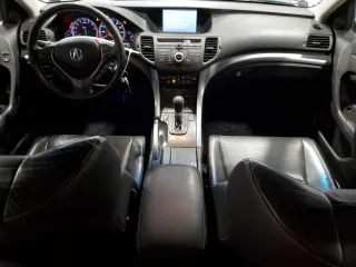 2011 Acura TSX Technology z VIN JH4CW2H60BC001519, wystawiony jako Copart lot #85029294 z przebiegiem 150 773 mil mil oraz Czysty tytuł • Clean title. Historia ofert i sprzedaży dostępna na DreamBid. Obrazek 8.