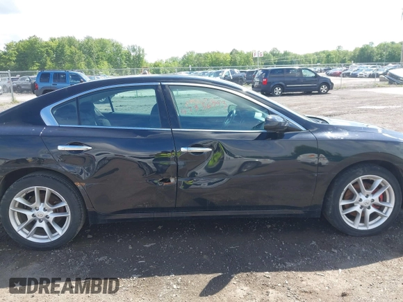 2014 Nissan Maxima SV with VIN 1N4AA5AP3EC487667, listed as a IAAI auction lot 42356793 with 164,601 mi miles and . Bid and sale history available at DreamBid. Image 6.