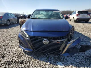 2023 Nissan Altima 2.5 SR with VIN 1N4BL4CW1PN310250, listed as a Copart auction lot 46442545 with 27,829 mi miles and Salvage Title. Bid and sale history available at carsss.com. Image 5.
