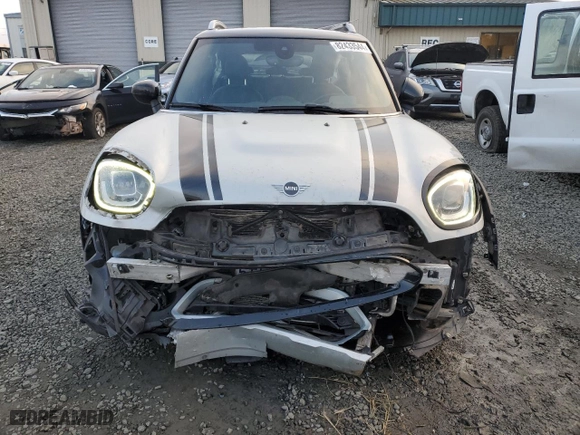 2021 MINI Countryman Cooper with VIN WMZ43BR09M3M93186, listed as a Copart auction lot 82433544 with 54,619 mi miles and Salvage Title. Bid and sale history available at carsss.com. Image 5.