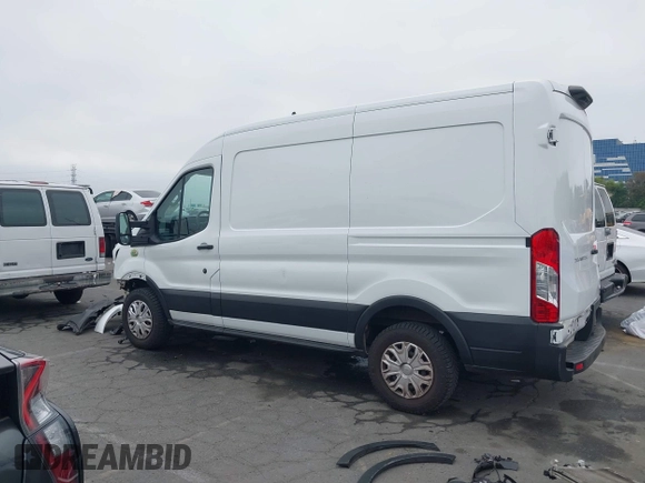 2023 Ford Transit Cargo with VIN 1FTBR1C86PKA02758, listed as a IAAI auction lot 42465866 with 33,095 mi miles and . Bid and sale history available at DreamBid. Image 15.