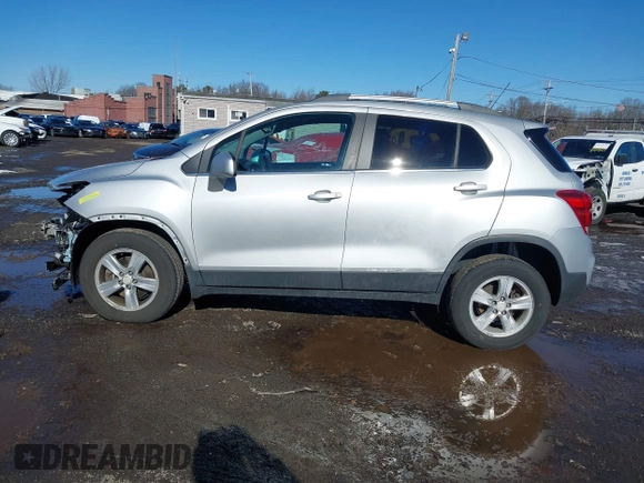 2017 Chevrolet Trax LT with VIN 3GNCJPSB6HL290168, listed as a IAAI auction lot 41586515 with 77,749 mi miles. Bid and sale history available at carsss.com. Image 14.