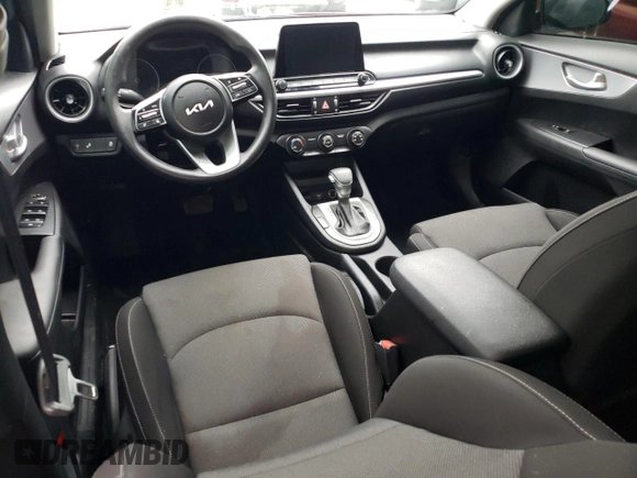 2022 Kia Forte LXS with VIN 3KPF24ADXNE475893, listed as a Copart auction lot 45567325 with 31,664 mi miles and Clean Title. Bid and sale history available at DreamBid. Image 8.