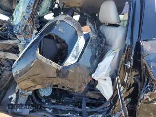 2022 Mitsubishi Outlander SEL z VIN JA4J4VA86NZ007865, wystawiony jako Copart lot #48205825 z przebiegiem Nie podano mil oraz Szkoda całkowita • Salvage title. Historia ofert i sprzedaży dostępna na DreamBid. Obrazek 7.