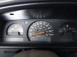 1992 Toyota Pickup DLX with VIN JT4RN93P8N5066778, listed as a IAAI auction lot 42508499 with 199,705 mi miles and . Bid and sale history available at DreamBid. Image 7.