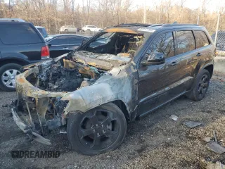 2019 Jeep Grand Cherokee Upland with VIN 1C4RJFAG2KC596023, listed as a Copart auction lot 82231794 with 0 mi miles and Salvage Title. Bid and sale history available at carsss.com. Image 1.