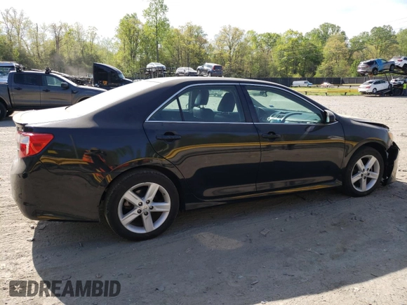 2014 Toyota Camry L with VIN 4T1BF1FK6EU321297, listed as a Copart auction lot 54044795 with 130,651 mi miles and Salvage Title. Bid and sale history available at DreamBid. Image 3.