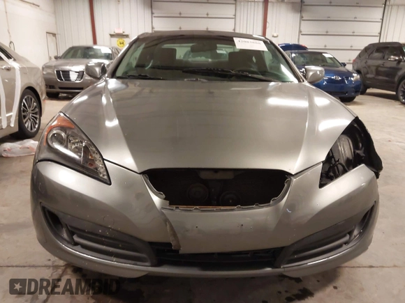 2012 Hyundai Genesis Coupe 2.0T with VIN KMHHT6KD6CU075565, listed as a IAAI auction lot 42083888 with 106,523 mi miles and . Bid and sale history available at DreamBid. Image 13.