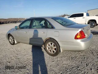 2001 Toyota Avalon XL w/Bucket Seats with VIN 4T1BF28B21U148374, listed as a Copart auction lot 44053655 with 193,490 mi miles and Salvage Title. Bid and sale history available at carsss.com. Image 2.