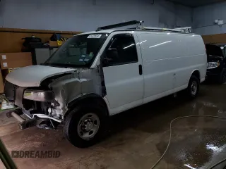 2018 Chevrolet Express Cargo Van with VIN 1GCWGBFP1J1276902, listed as a Copart auction lot 61325834 with 69,259 mi miles and Salvage Title. Bid and sale history available at carsss.com. Image 1.